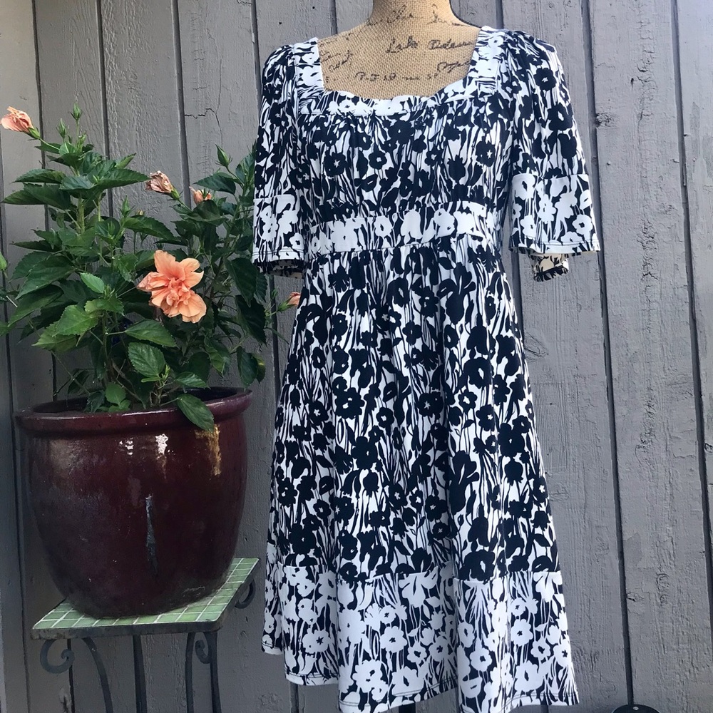 Go Everywhere Square Neck Dress